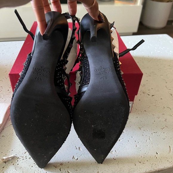 VALENTINO Rockstud T Strap Quilted Stud Pump (Size 40.5) - Picture 5 of 6